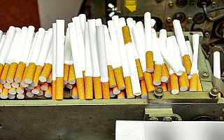 Miał tysiące sztuk nielegalnych papierosów. Wpadł podczas zaplanowanej kontroli drogowej